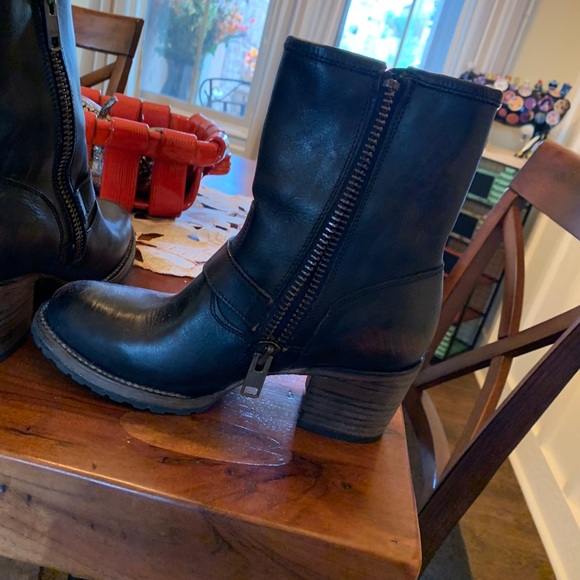 Freebird By Steven Carlito Black Boots 